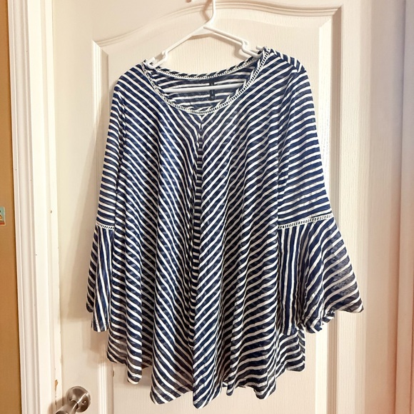 new directions Tops - New Directions Women’s Blue White Striped Bell Sleeve Blouse L. MH-99